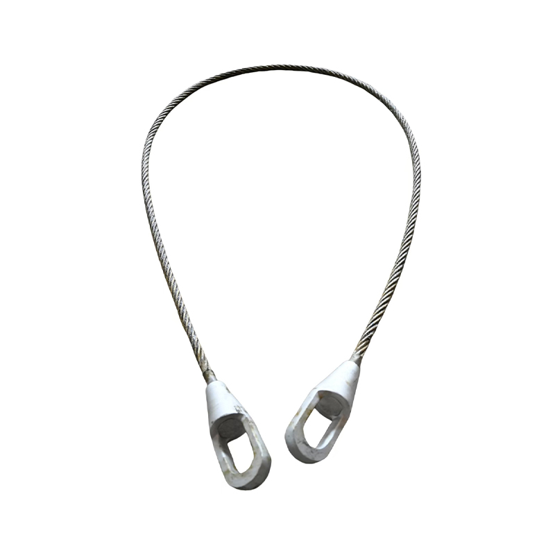 Can a socket sling withstand the combined weight of multiple outlets and power cords without deforming?