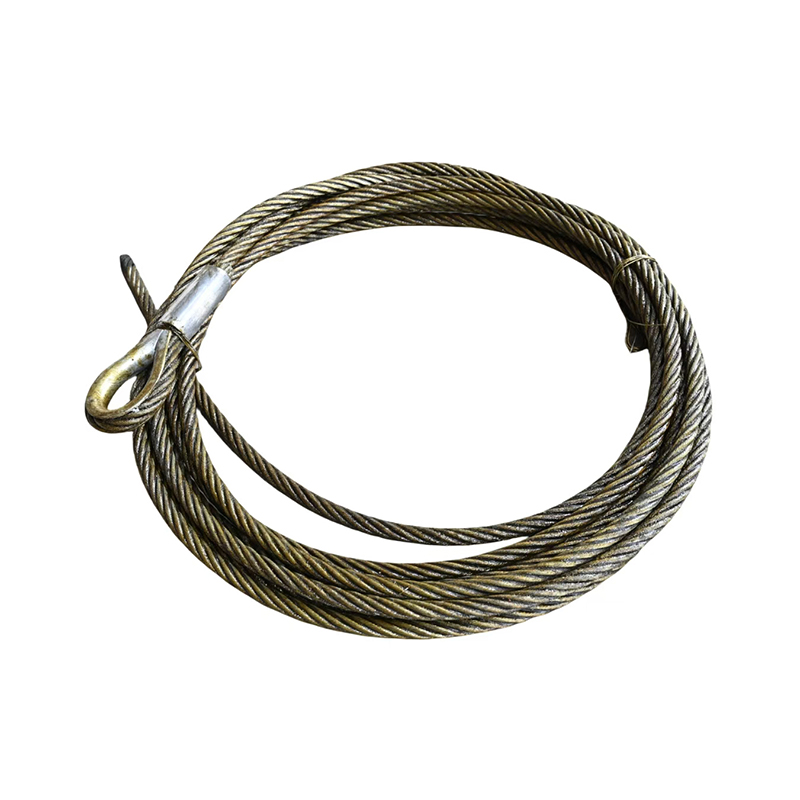 How does hoisting wire achieve a remarkable balance between breaking strength and toughness through cold drawing and heat treatment processes?